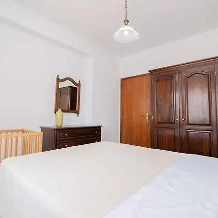 Gale Tomas By Innkeeper *